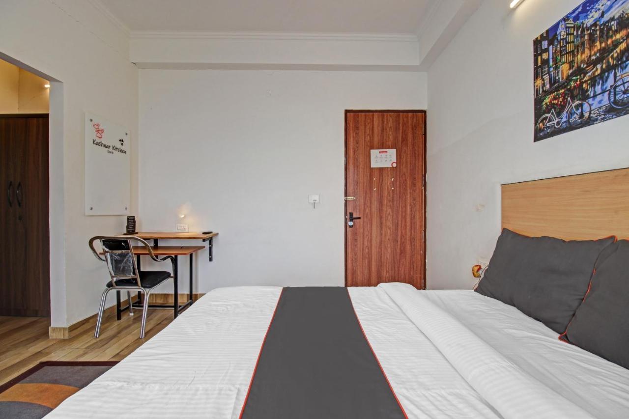 Отель Super Townhouse Kachnar House Vikas Nagar Hasanganj Экстерьер фото