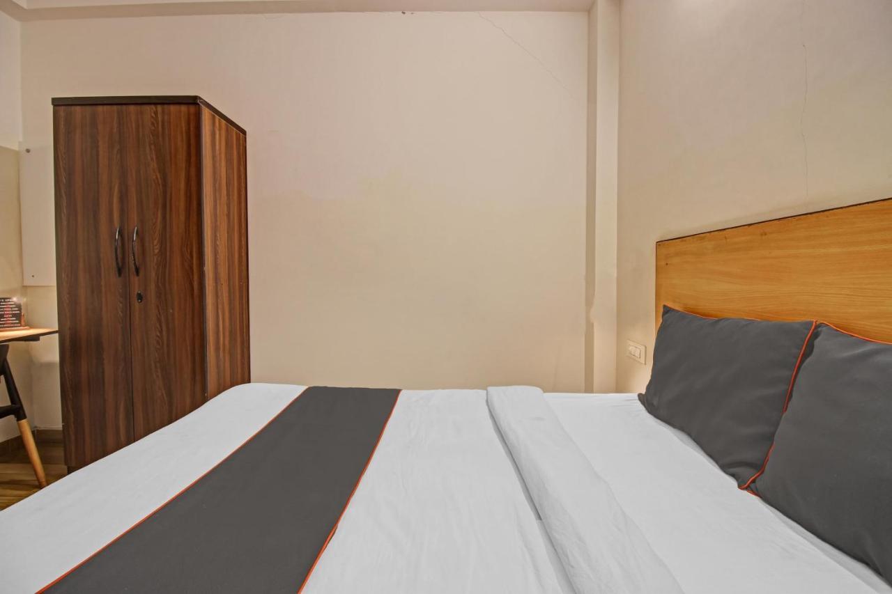Отель Super Townhouse Kachnar House Vikas Nagar Hasanganj Экстерьер фото